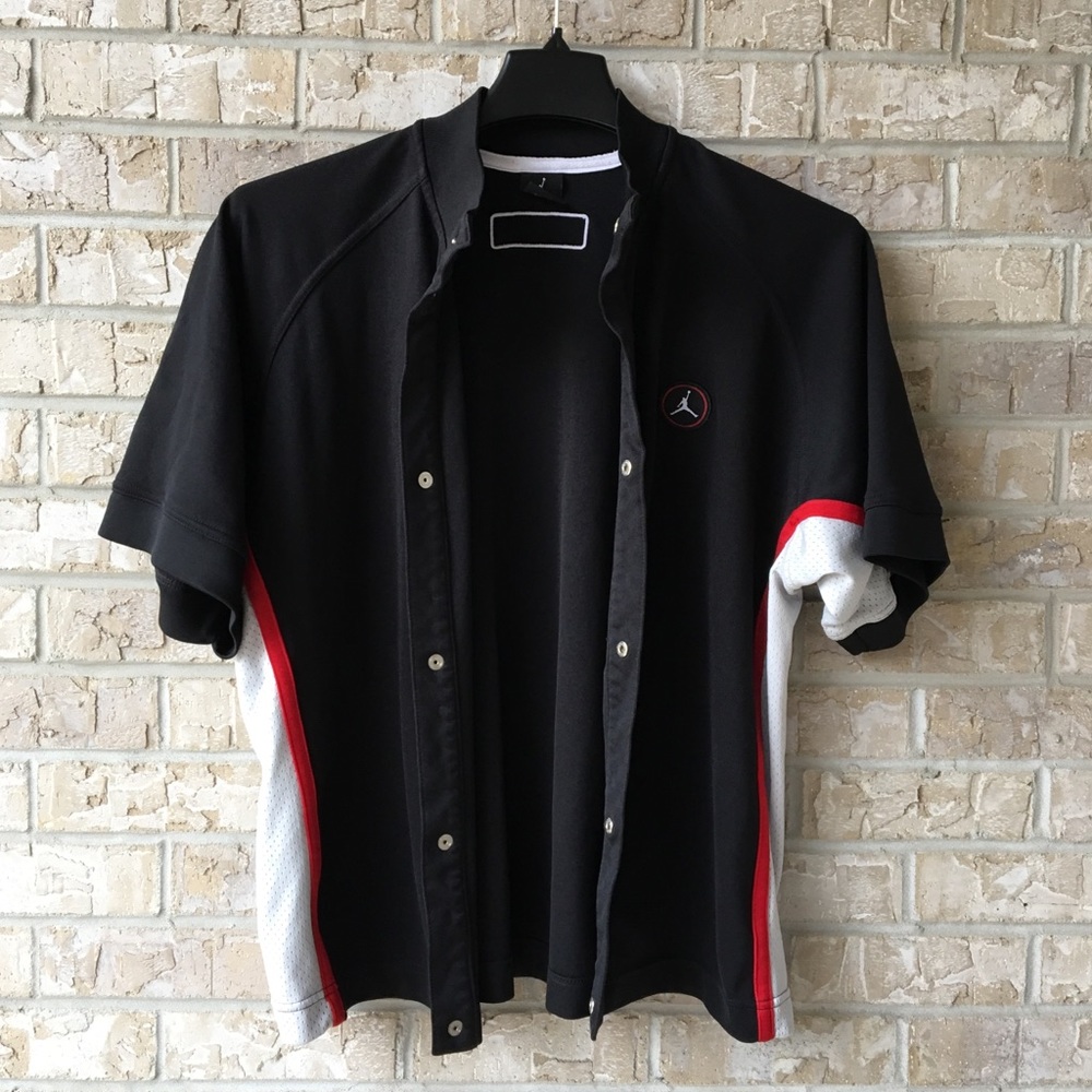Vintage Jordan Sport Button Up Shirt Size XL ( 18-20)🌺